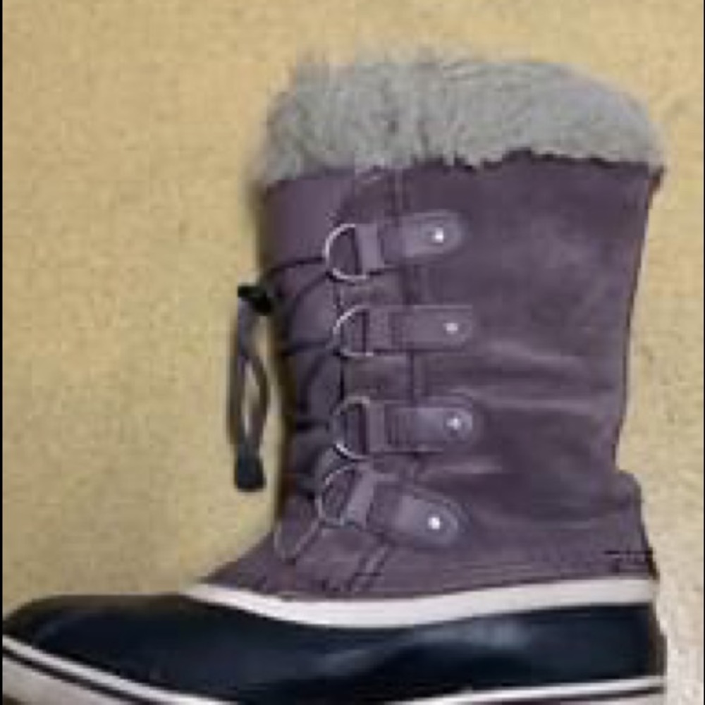 Sorel boots like new
